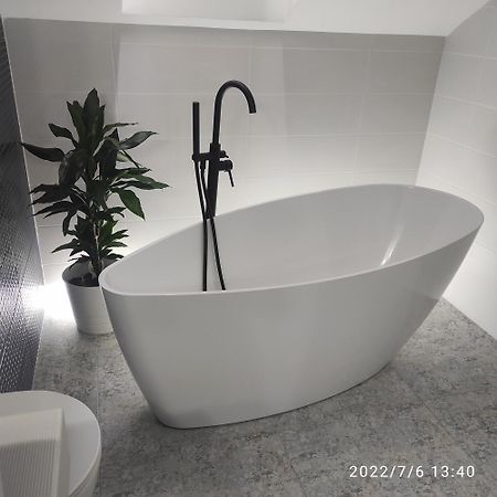 Appartement Harmonica Premium à Nowy Sącz Extérieur photo